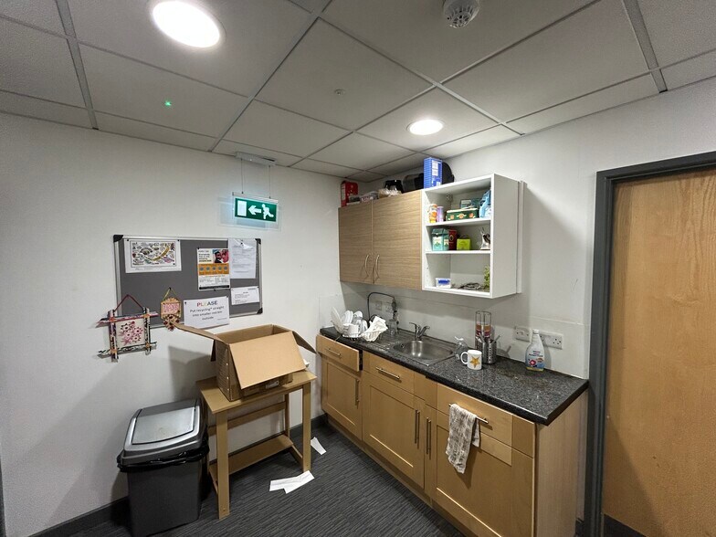 Sheene Rd, Bristol à louer - Photo du bâtiment - Image 3 de 16