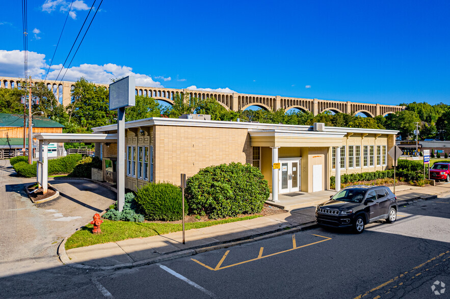 57 Main St, Nicholson, PA à vendre - Photo principale - Image 1 de 1