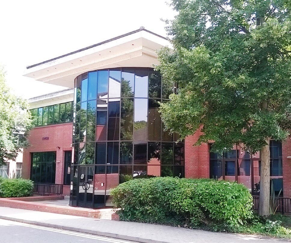 Station Rd, Dorking for lease Building Photo- Image 1 of 2
