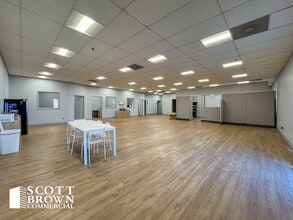 1512 I-35 W, Denton, TX à louer Photo intérieure- Image 1 de 7