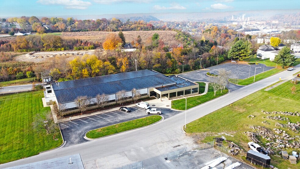 102 Bypass Plaza Dr, Frankfort, KY à vendre - Photo du bâtiment - Image 2 de 8