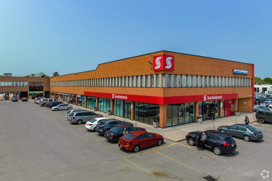 284 Queen St E, Brampton, ON à louer - Photo du bâtiment - Image 1 de 5