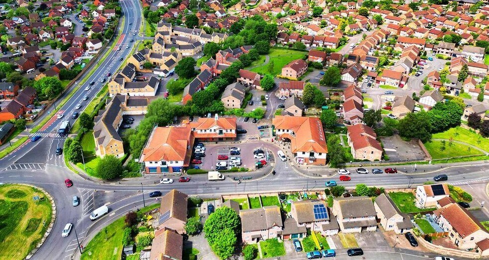Pear Tree Rd, Bradley Stoke à louer - Photo du bâtiment - Image 3 de 8