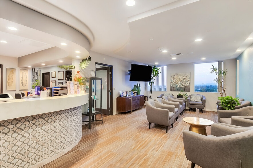 16300 Sand Canyon Ave, Irvine, CA for lease - Lobby - Image 3 of 8