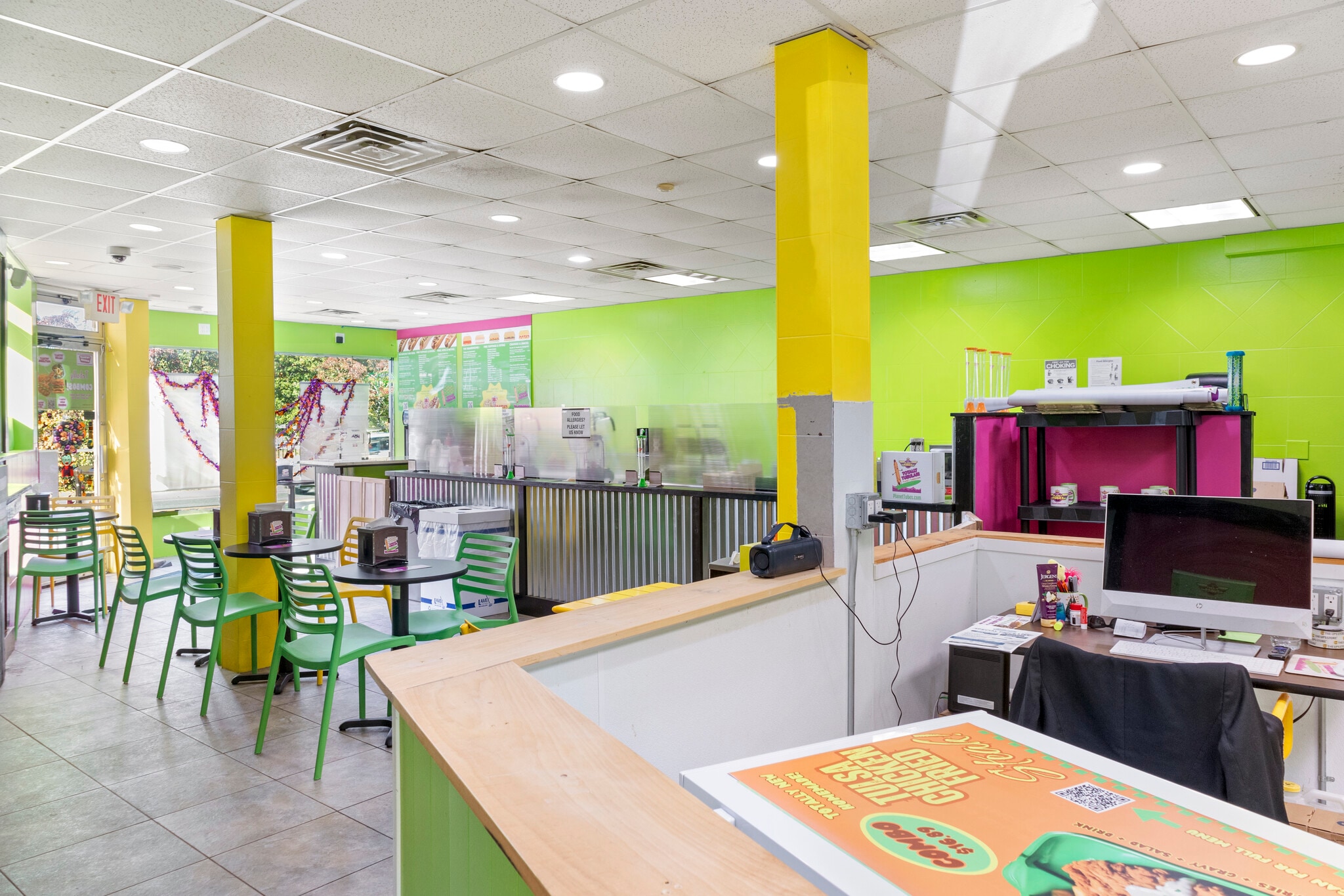 78-88 Bayville Ave, Bayville, NY for lease Interior Photo- Image 1 of 11