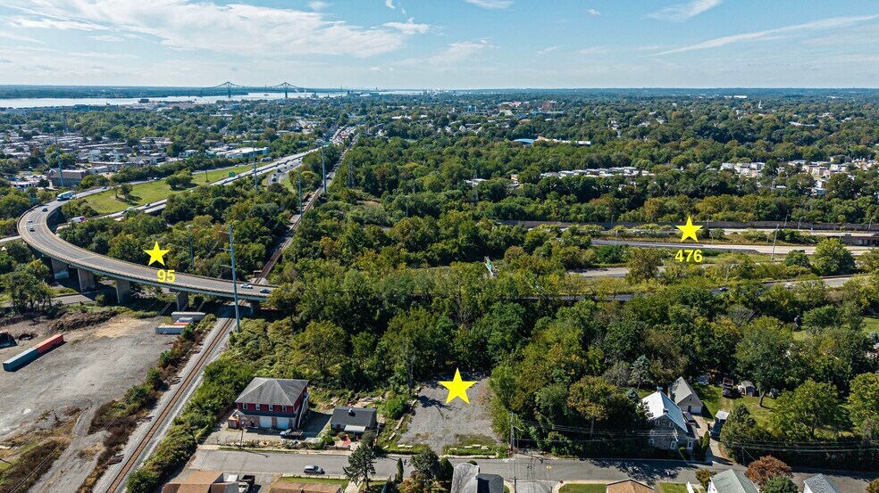 117 Youngs Ave, Crum Lynne, PA à vendre - Photo du bâtiment - Image 3 de 6
