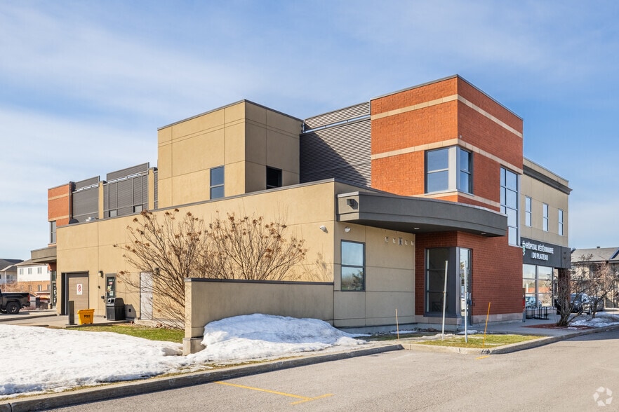 147 Boul D'europe, Gatineau, QC à louer - Photo du bâtiment - Image 3 de 3