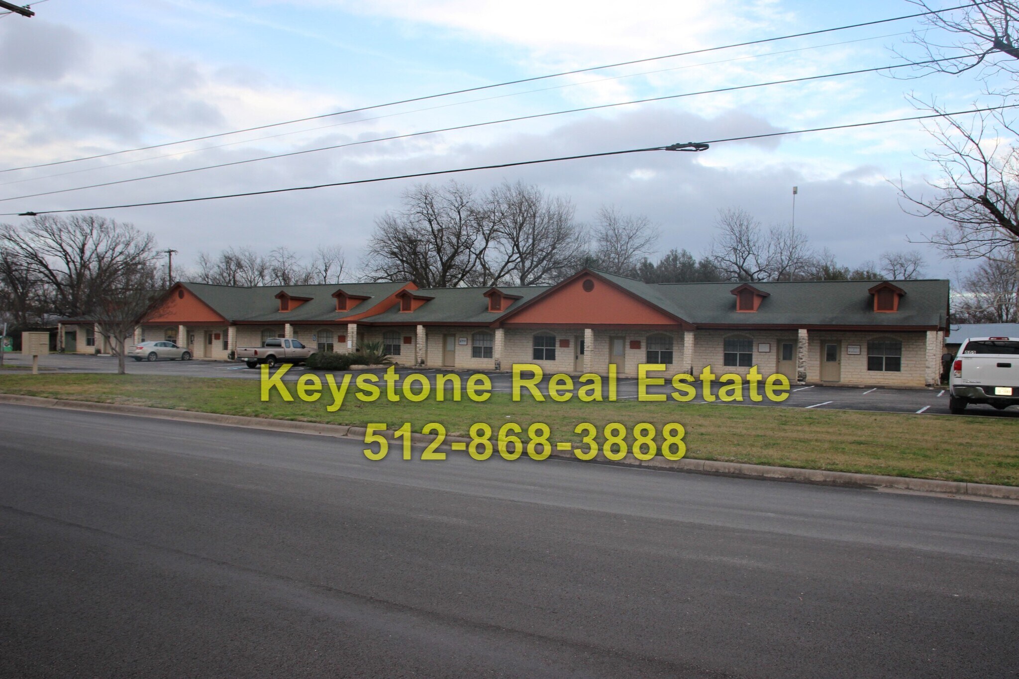 1915 S Austin Ave, Georgetown, TX à louer Photo principale- Image 1 de 25