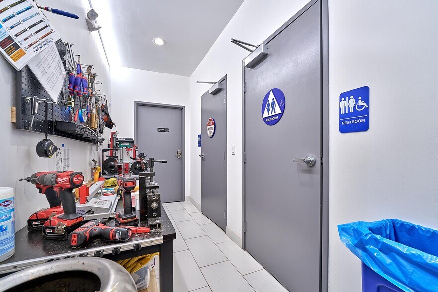 3031 W Olympic Blvd, Los Angeles, CA à vendre - Photo du bâtiment - Image 2 de 15