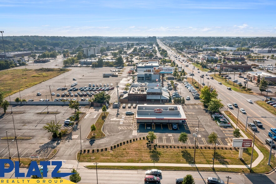 1247 Boardman Poland Rd, Youngstown, OH à vendre - Photo du bâtiment - Image 3 de 8