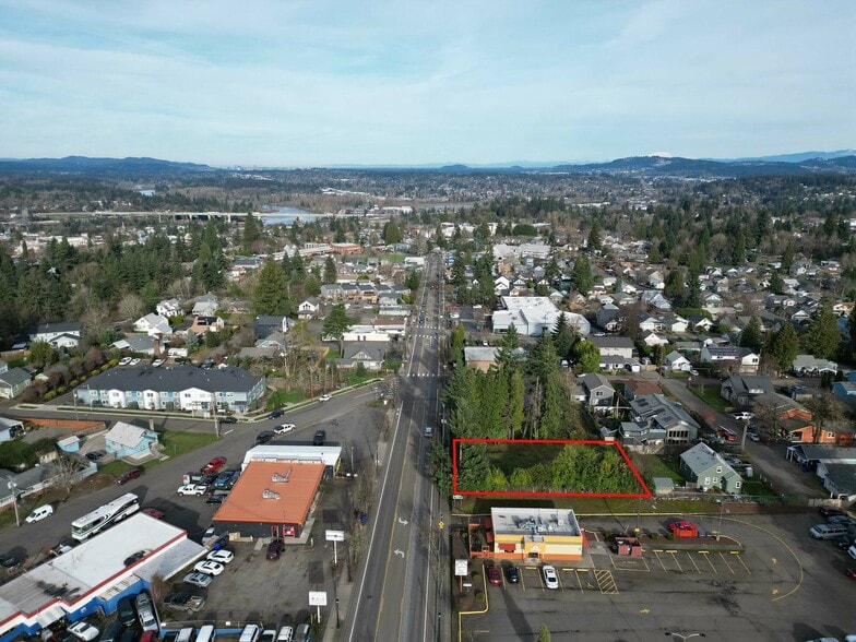 421 Molalla Ave, Oregon City, OR for sale - Aerial - Image 2 of 5
