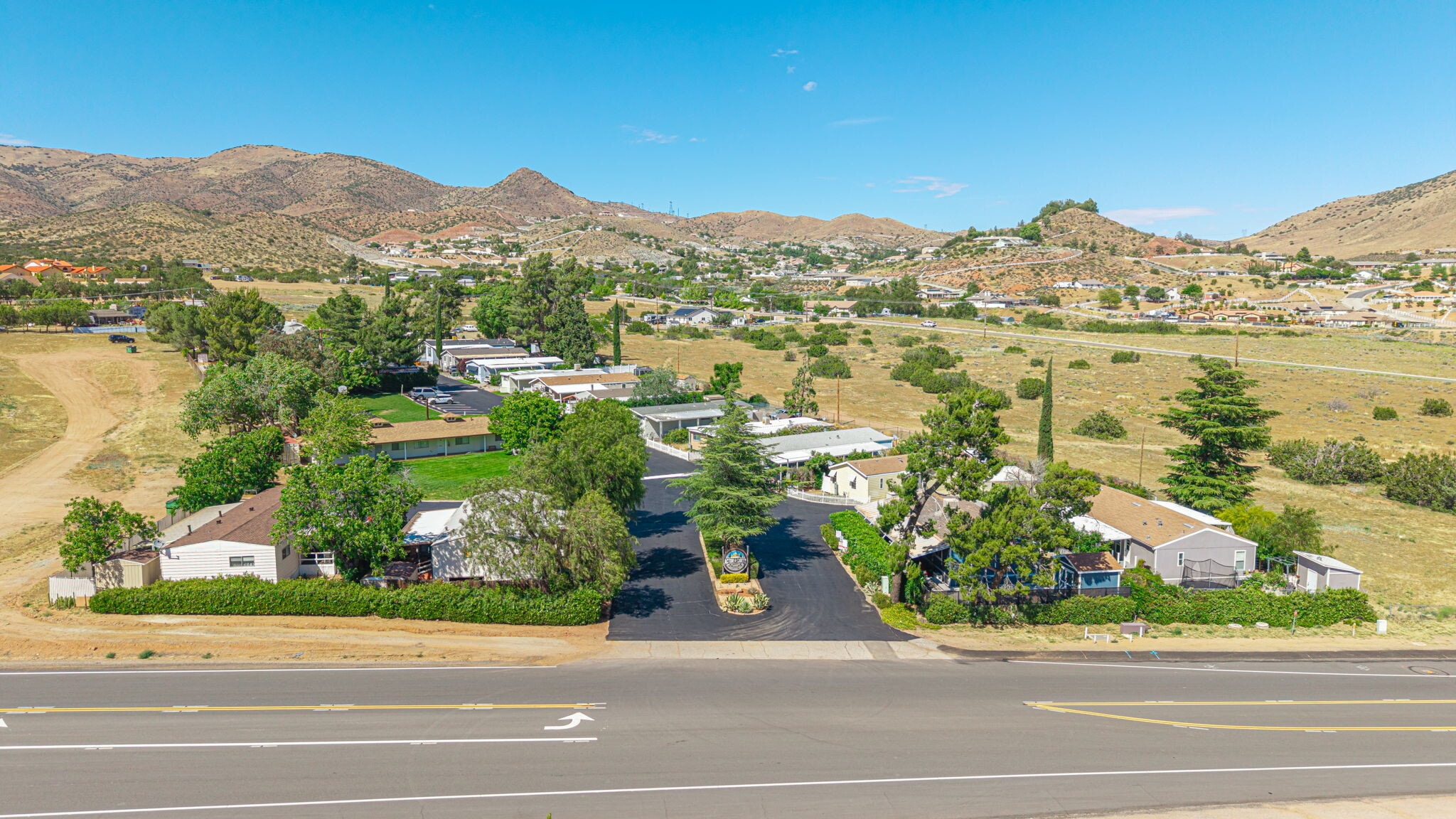 2501 Sierra Hwy, Acton, CA à vendre Photo principale- Image 1 de 8