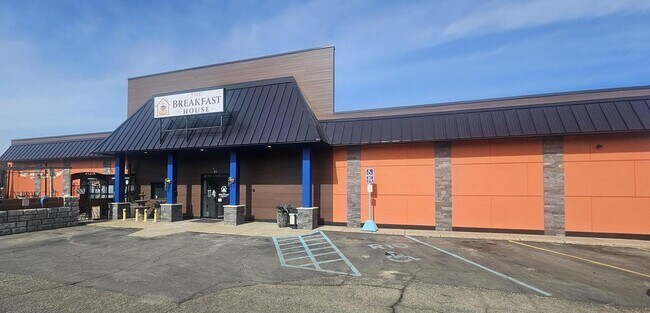 More details for 69 28th St SW, Wyoming, MI - Retail for Sale