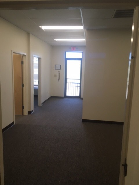 1 Saint Mark St, Auburn, MA for lease - Interior Photo - Image 2 of 4