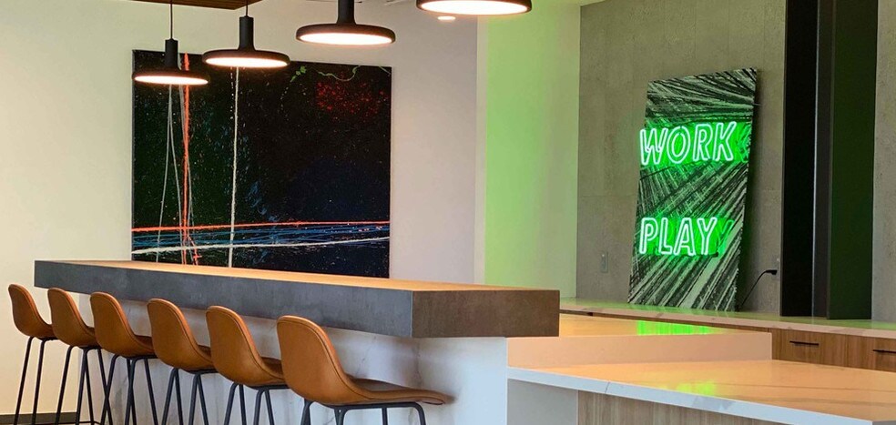 1888 Rosecrans Ave, Manhattan Beach, CA à louer - Photo intérieure - Image 3 de 23