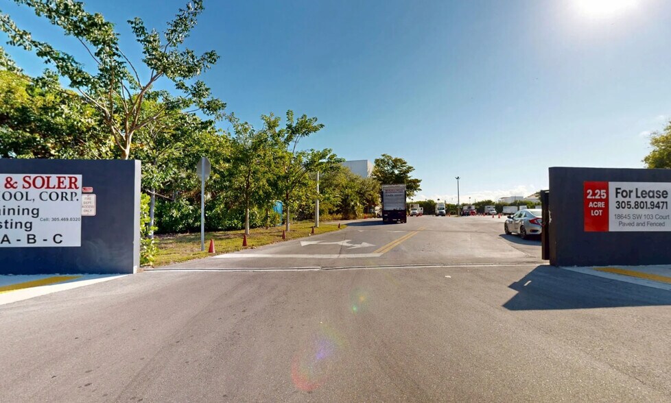 18645 SW 103rd Ct, Miami, FL à vendre - Numérisation 3D de Matterport - Image 2 de 17