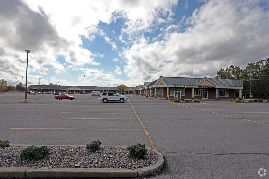 5962-5964 State Route 31, Cicero, NY for lease - Primary Photo - Image 3 of 3