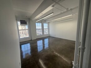 122 E 7th St, Los Angeles, CA for lease Interior Photo- Image 2 of 3