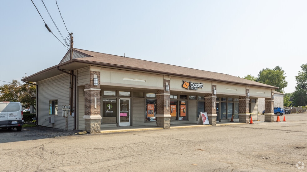 625 S Waverly Rd, Lansing, MI for sale - Building Photo - Image 2 of 4