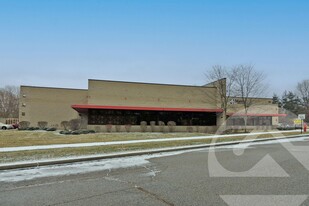 301-302 Appian Way, Brighton MI - Entrepôt