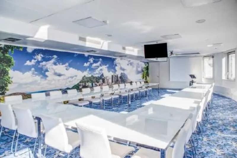 Bureau dans Courbevoie à louer - Photo du bâtiment - Image 2 de 7