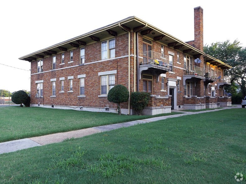 1214 Overton Park Ave, Memphis, TN for sale - Primary Photo - Image 1 of 32
