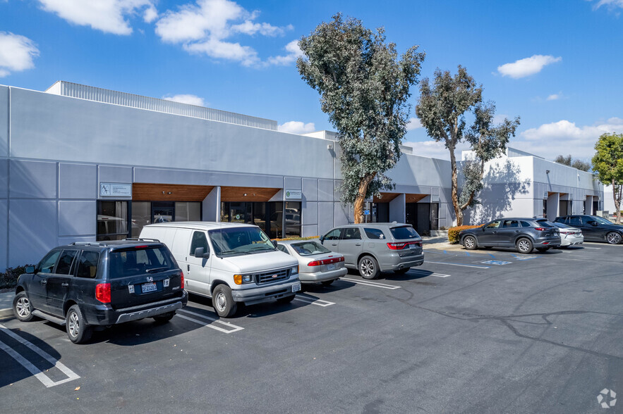 9320 7th St, Rancho Cucamonga, CA for lease - Building Photo - Image 3 of 16