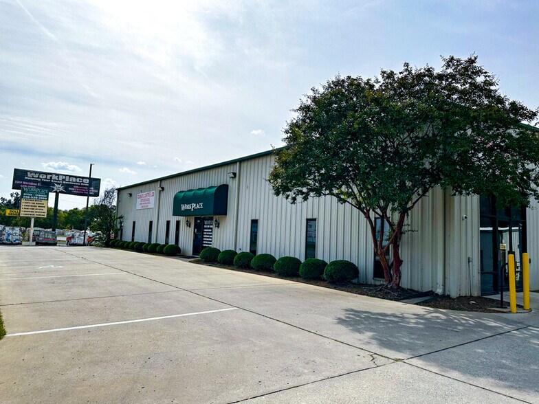 2317 Meridian St, Huntsville, AL à louer - Photo du bâtiment - Image 2 de 9