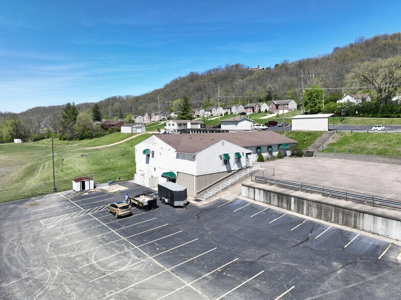 59 E Main St, Addyston, OH à vendre - Photo du bâtiment - Image 3 de 13