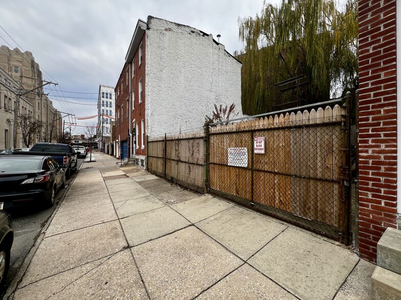 1317-19 Mt Vernon st, Philadelphia, PA for sale - Building Photo - Image 2 of 2