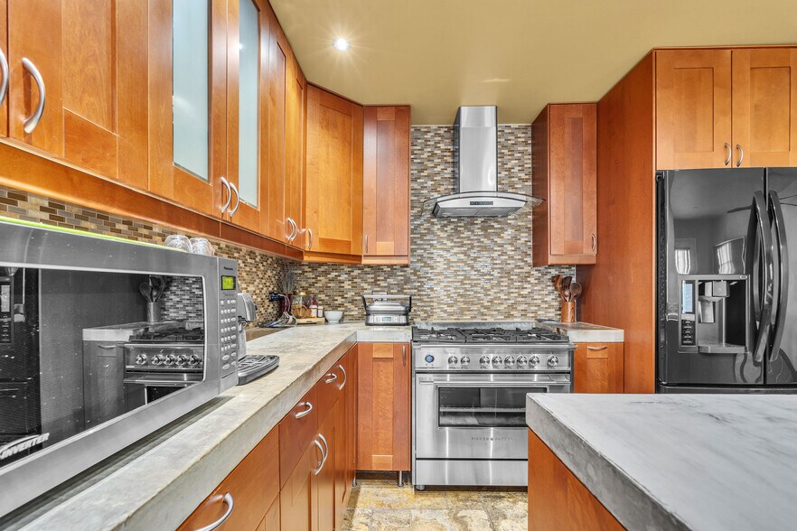 1-100 N Macgillis Dr, Round Lake, IL à vendre - Photo du bâtiment - Image 3 de 19