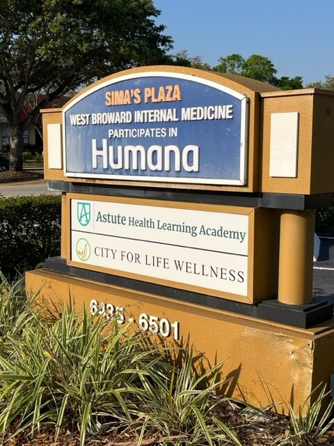 6435-6471 W Commercial Blvd, Tamarac, FL à louer Photo principale- Image 1 de 9