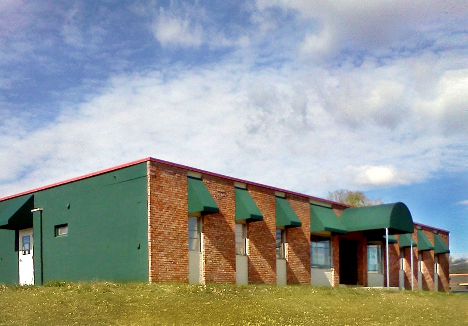 2025 Rice St, Roseville, MN for lease Primary Photo- Image 1 of 3