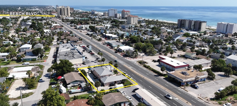 830 S 3rd St S, Jacksonville Beach, FL à louer - Photo du bâtiment - Image 2 de 2