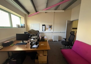 7 Downley Rd, Havant à louer Photo intérieure- Image 2 de 2