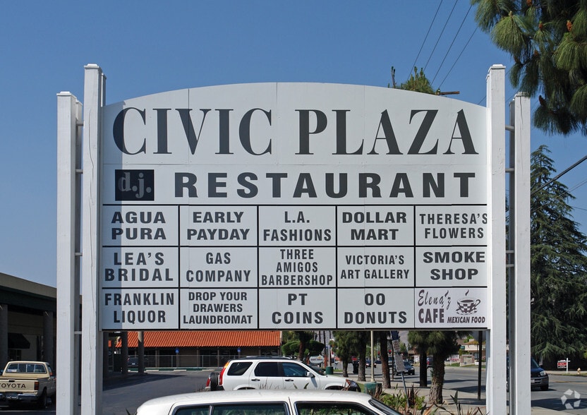 535-537 N San Jacinto St, Hemet, CA for sale - Building Photo - Image 2 of 3