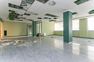 Plus de détails pour Multi-résidentiel à vendre