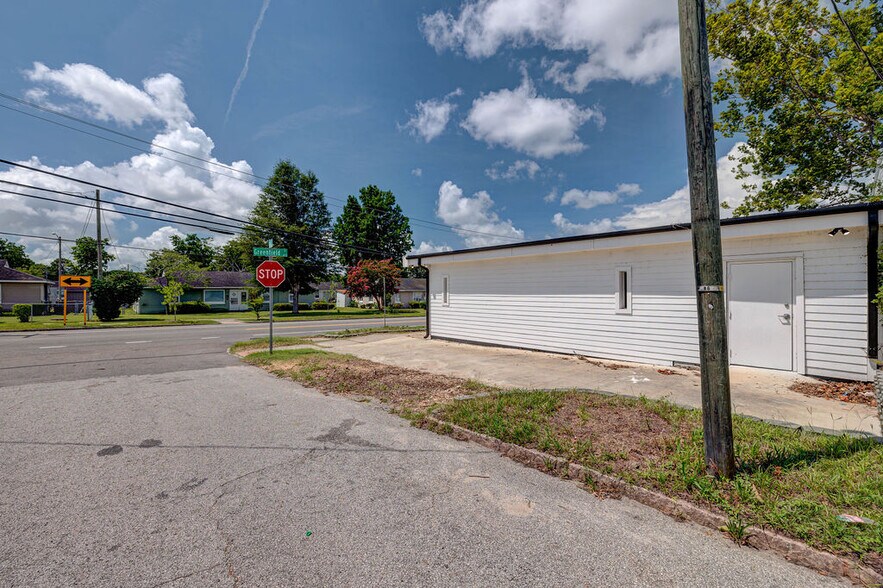 621 Greenfield St, Wilmington, NC à louer - Photo du bâtiment - Image 3 de 45