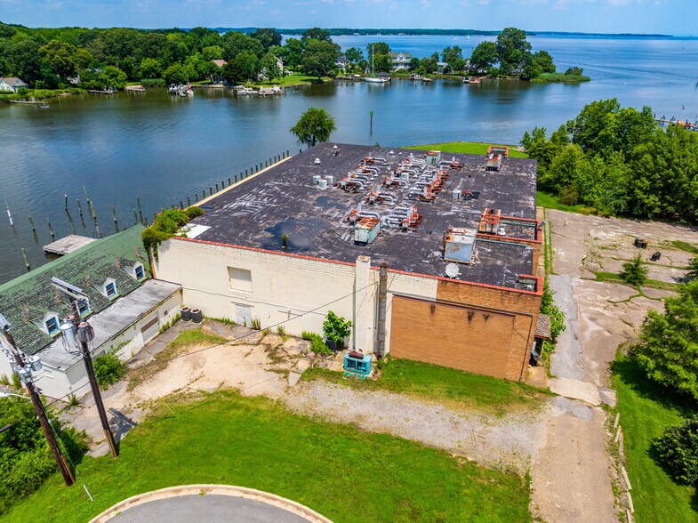 4800 Atwell Rd, Shady Side, MD à louer - Photo du bâtiment - Image 3 de 18