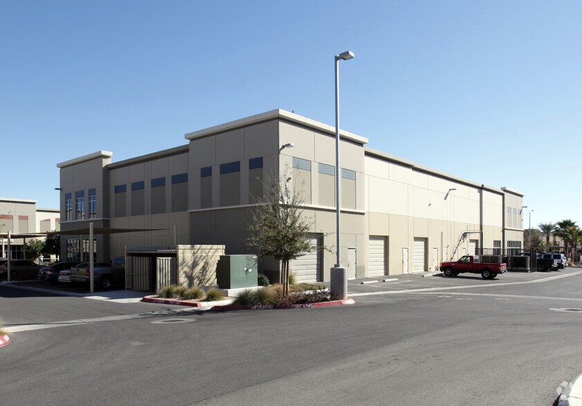 6765 Eastern Ave, Las Vegas, NV à vendre - Photo du bâtiment - Image 3 de 30