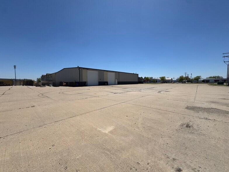 200 W Stevenson Rd, Ottawa, IL à louer - Autre - Image 1 de 6