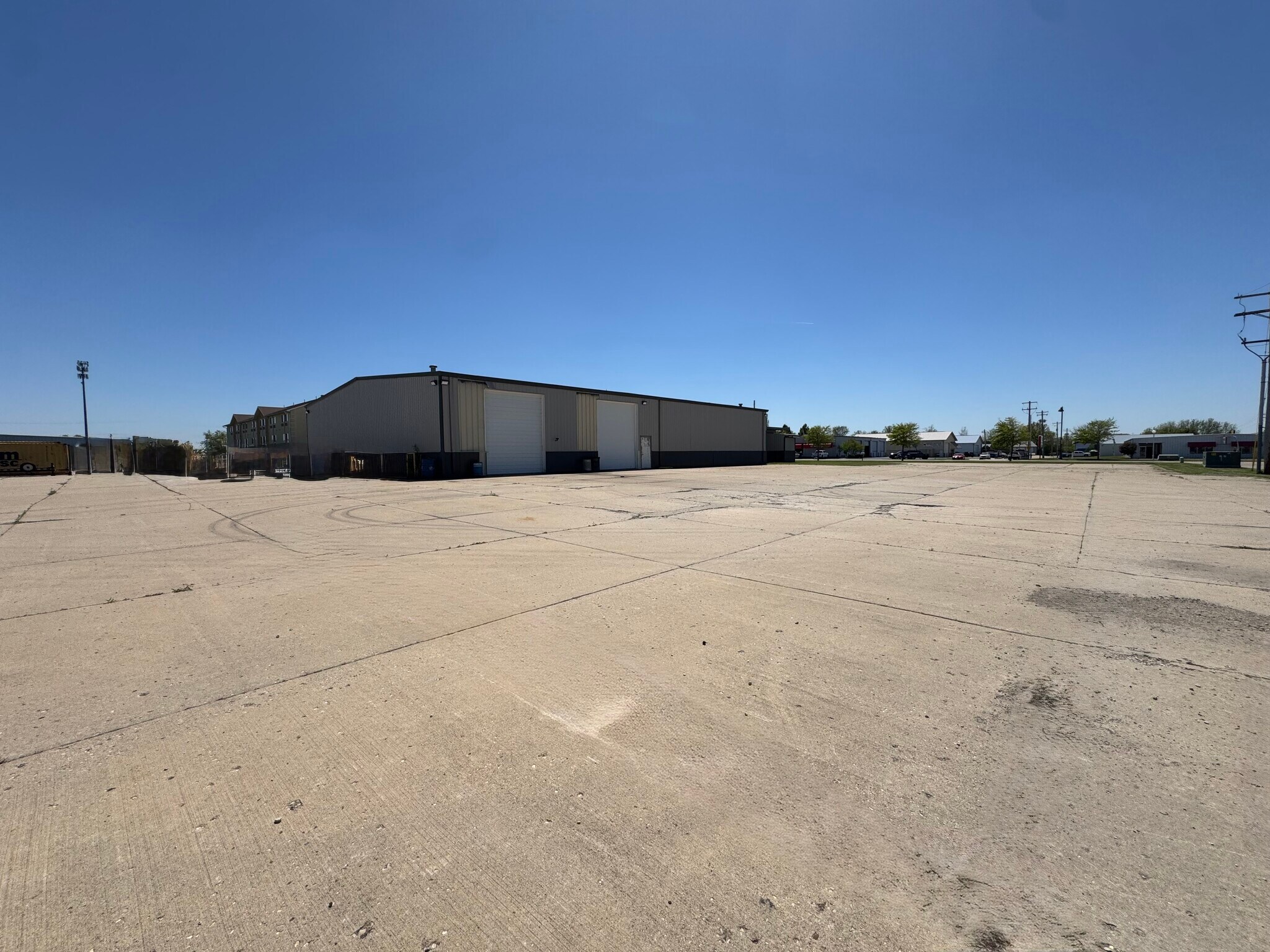 200 W Stevenson Rd, Ottawa, IL à louer Autre- Image 1 de 7