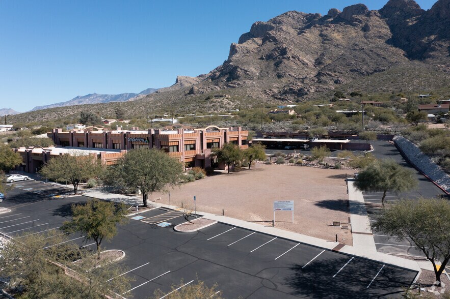 8900-8930 N Oracle Rd, Oro Valley, AZ à vendre - Photo du bâtiment - Image 2 de 7