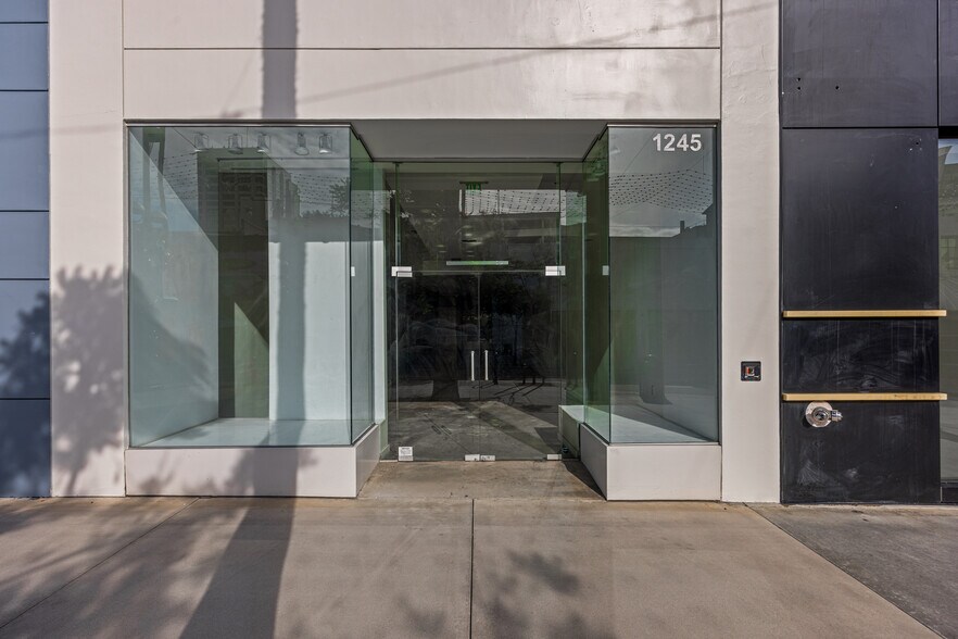 1245 3rd Street Promenade, Santa Monica, CA à louer - Photo du bâtiment - Image 2 de 9