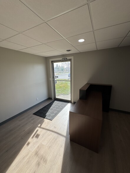 4602 County W 100 N rd, Kokomo, IN à vendre - Photo du bâtiment - Image 2 de 14