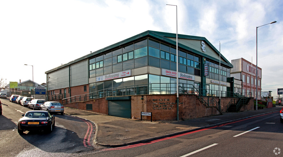 964 North Circular Rd, London for lease - Primary Photo - Image 1 of 6