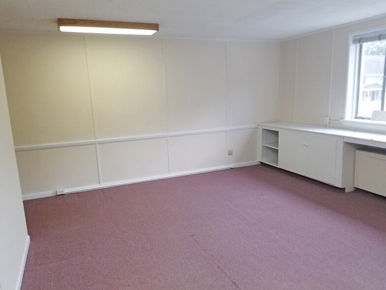 191 Sudbury Rd, Concord, MA for lease - Interior Photo - Image 3 of 13