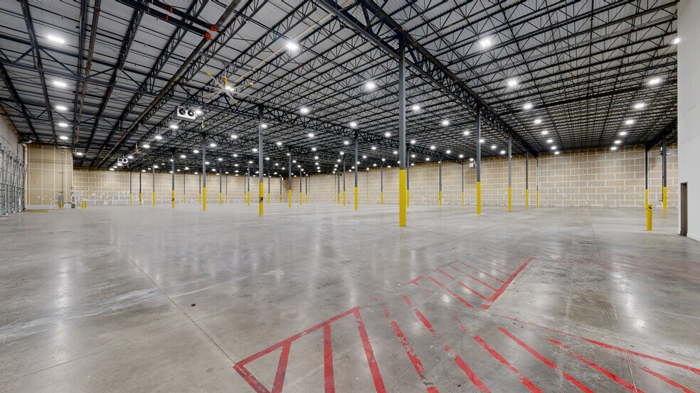 15124 Grand River Rd, Fort Worth, TX à louer - Numérisation 3D de Matterport - Image 2 de 22