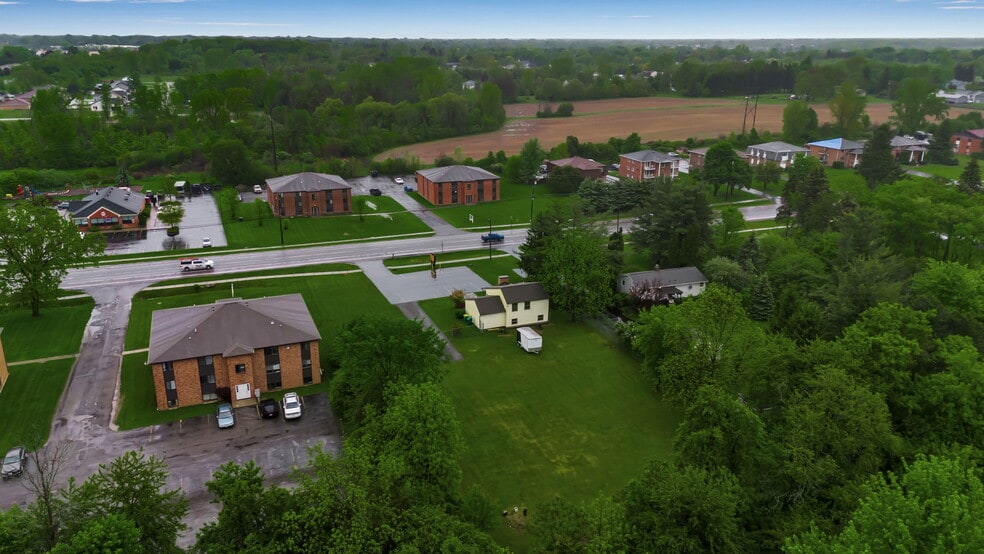 6272 Robinson Rd, Lockport, NY for sale - Building Photo - Image 3 of 24