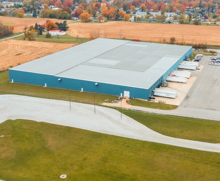 902 H.L. Thompson Jr. Dr, Ashley, IN for sale - Building Photo - Image 2 of 14